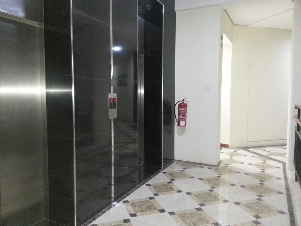 דירות מנאמה Al Hamra Plaza מראה חיצוני תמונה